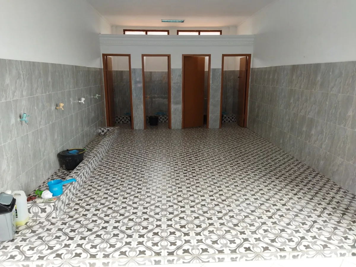Kamar Mandi & Tempat Wudhu