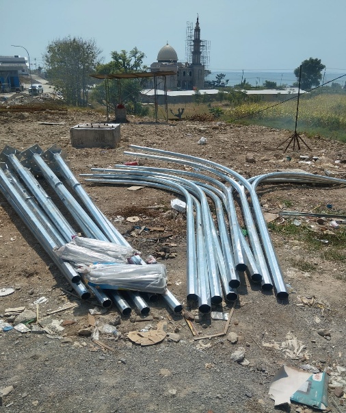 Tiang PJU Oktagonal Dobel Arm Parabol Tinggi 6 meter